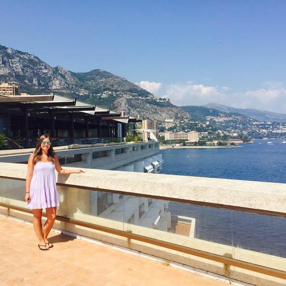 Meet your Posher, Jessica - Picture 1 of 1